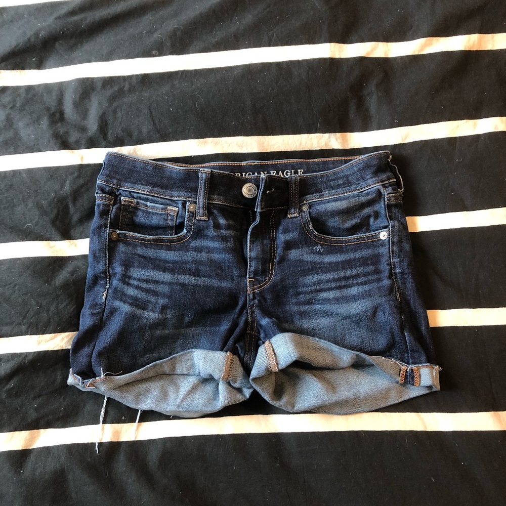 AMERICAN EAGLE blue denim shorts